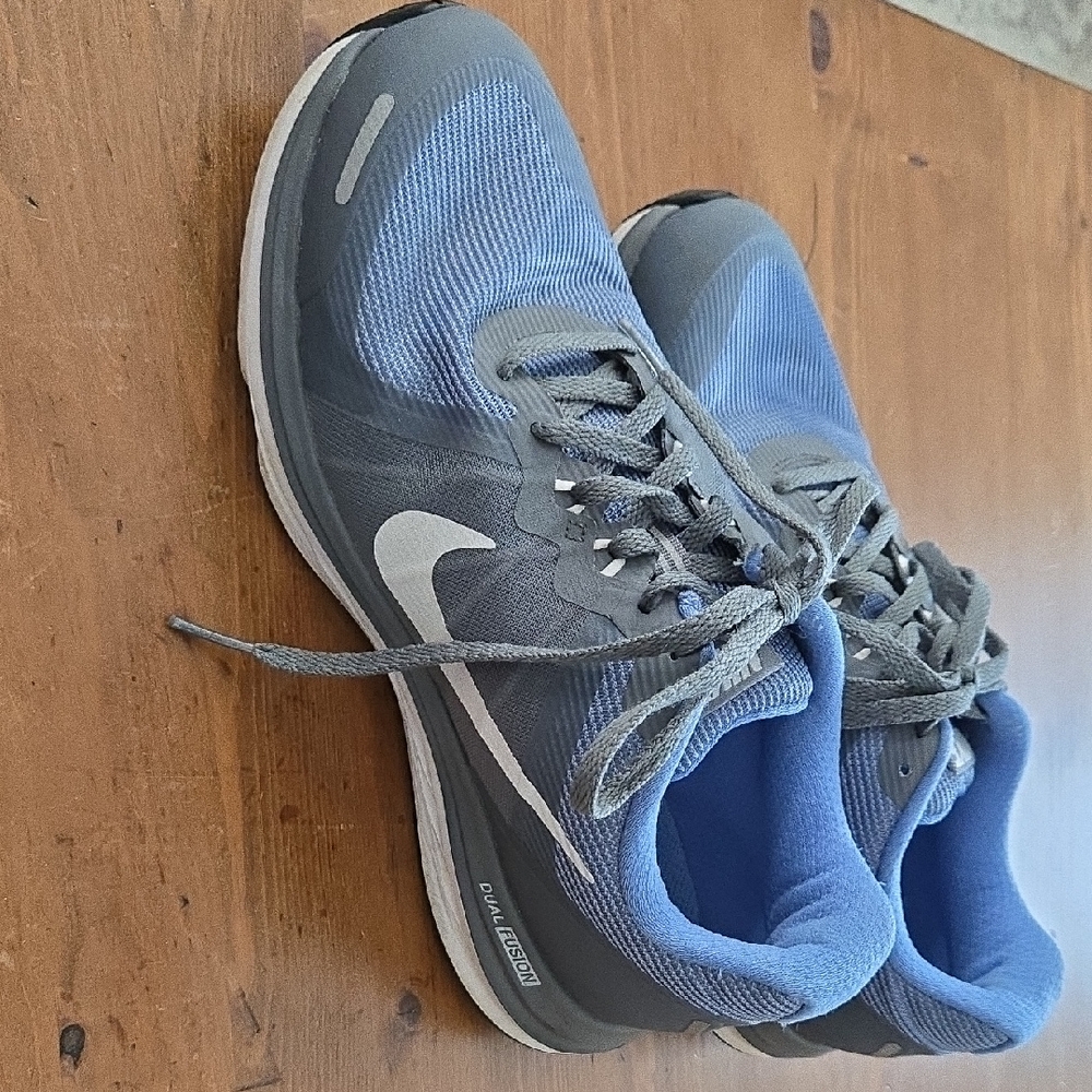 Nike Womens Gray and Blue Athletic Shoes Dual Fusion
